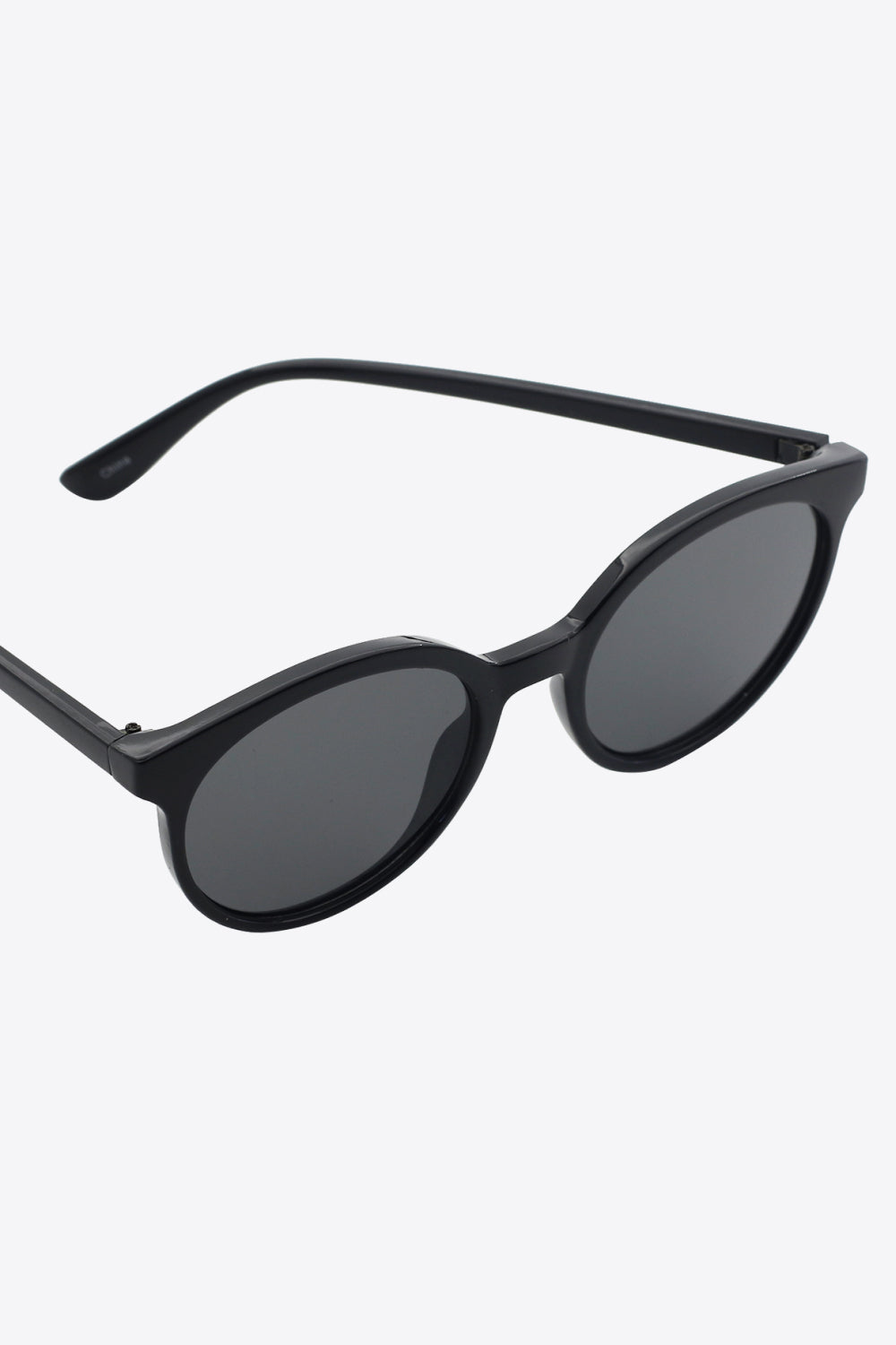 Round Frame Sunglasses